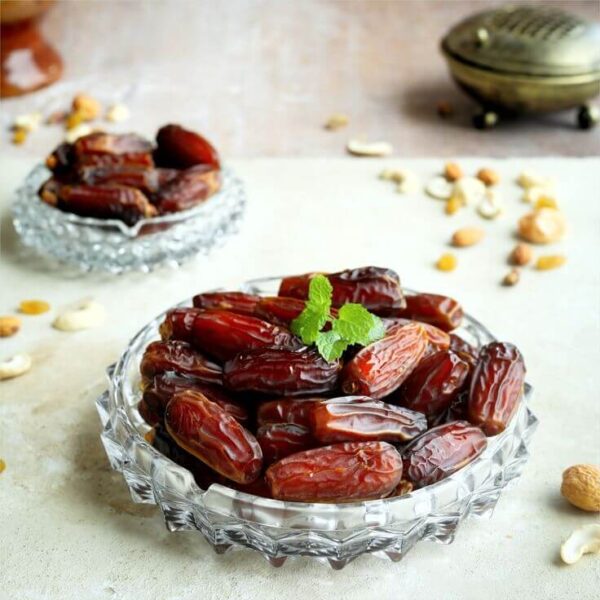 Mabroom Dates